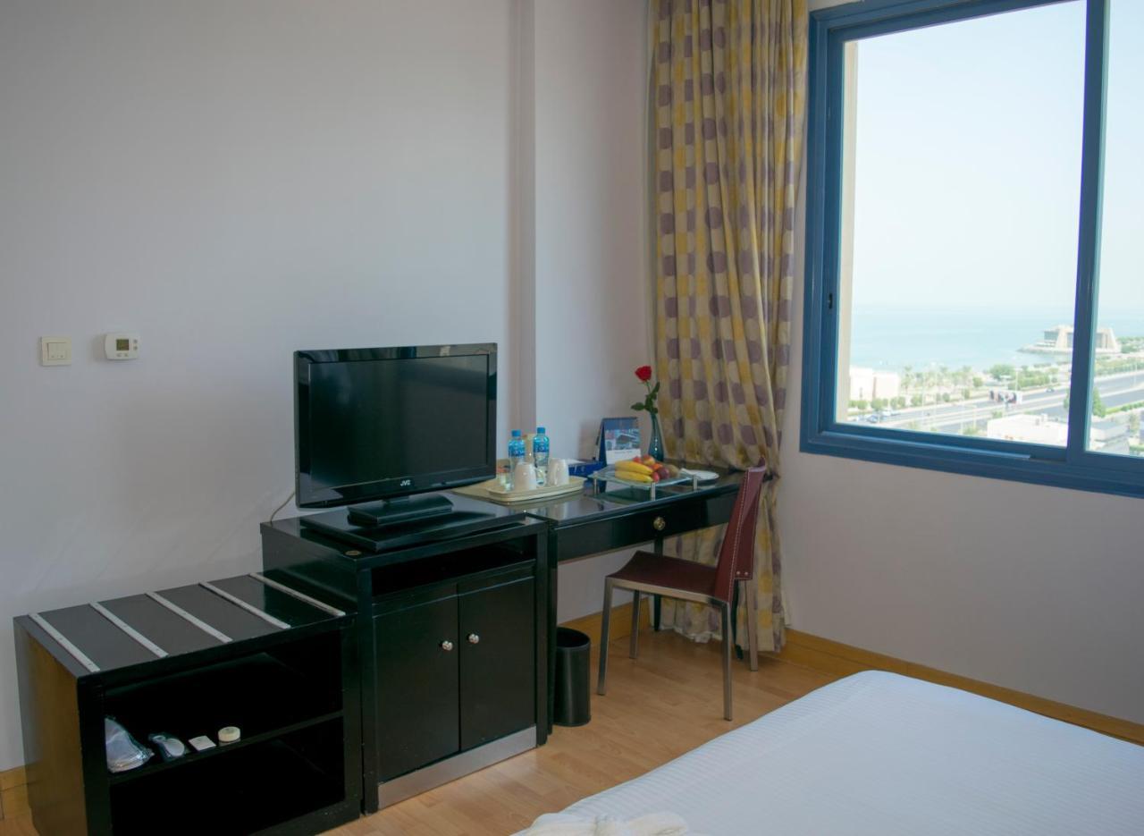 Le Royal Corniche Hotel Salmiya Eksteriør billede